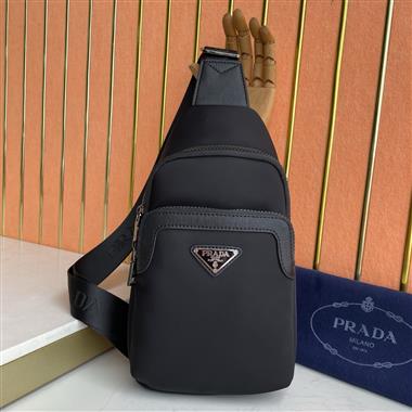 PRADA   2026新款男生時尚包包  尺寸：30×17×6CM