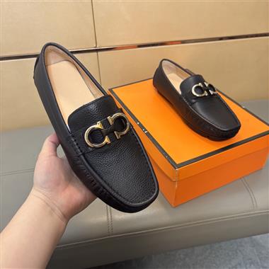 Ferragamo    2026新款男生休閒時尚鞋子