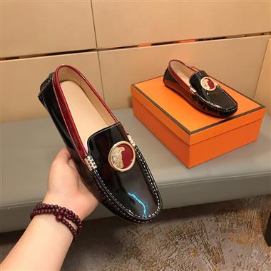 VERSACE   2026新款男生休閒時尚鞋子
