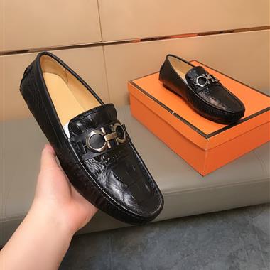 Ferragamo    2026新款男生休閒時尚鞋子