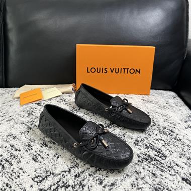 Louis Vuitton   2026新款女生休閒時尚鞋子