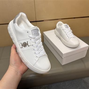 VERSACE   2026新款男生休閒時尚鞋子
