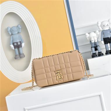 BURBERRY  2026新款女生時尚包包   尺寸：19CM