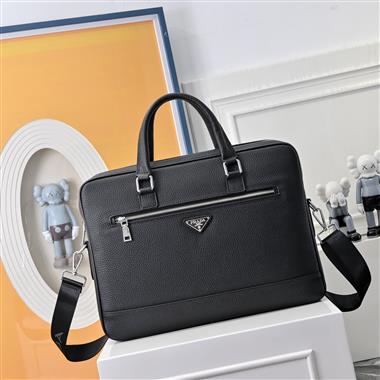 PRADA    2026新款男生時尚包包   尺寸：29*40*8CM