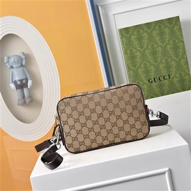 GUCCI   2026新款男生時尚包包   尺寸：24x17CM