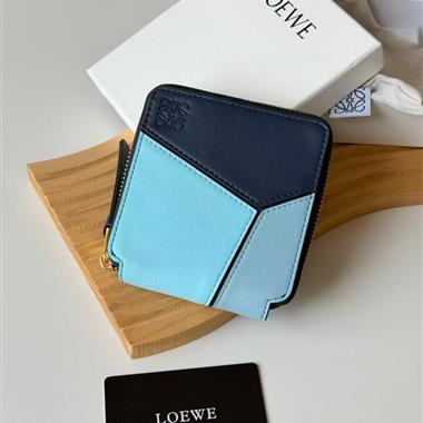 LOEWE  2026新款時尚包包 尺寸：11*10CM