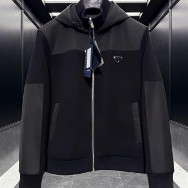 PRADA   2026秋冬新款羽絨服外套