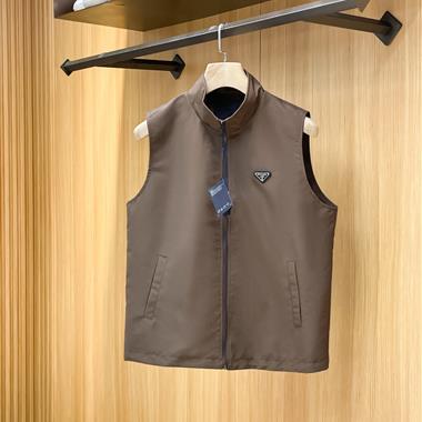 PRADA   2026秋冬新款馬甲外套