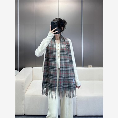 BURBERRY  2026秋冬新款時尚圍巾  尺寸：192-32
