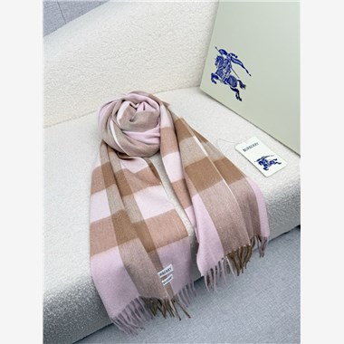 BURBERRY  2026秋冬新款時尚圍巾  尺寸：200-70