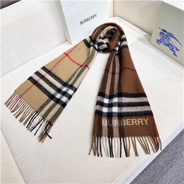 BURBERRY  2026秋冬新款時尚圍巾  尺寸：168-30