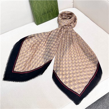 GUCCI   2026秋冬新款時尚圍巾   尺寸：140-140