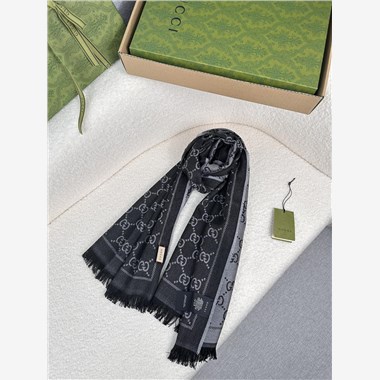 GUCCI   2026秋冬新款時尚圍巾   尺寸：180-48