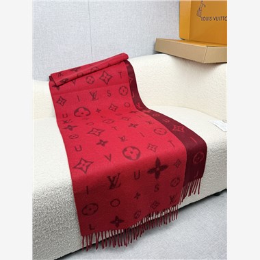 LOUIS VUITTON  2026秋冬新款時尚圍巾   尺寸：180-55