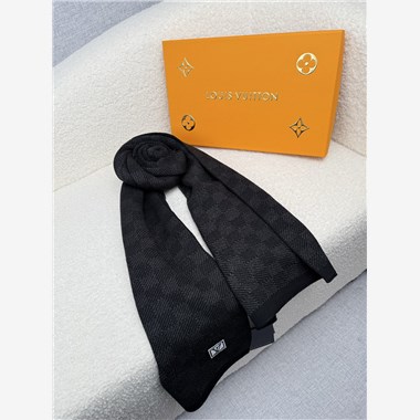 LOUIS VUITTON  2026秋冬新款時尚圍巾   尺寸：180-30