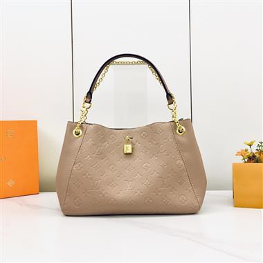 LOUIS VUITTON  2026新款女生時尚包包   尺寸：20 x 13 x 34CM