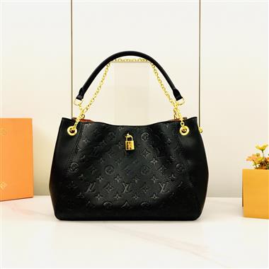 LOUIS VUITTON  2026新款女生時尚包包   尺寸：20 x 13 x 34CM