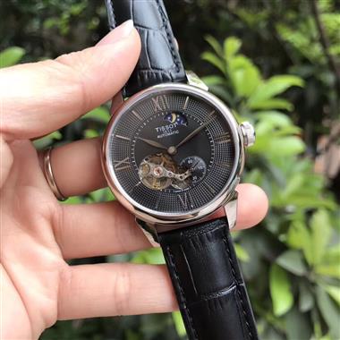 Tissot   2026新款時尚休閒手錶    尺寸：40MM